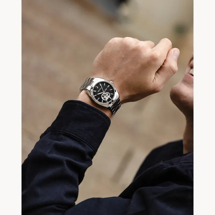 Bulova Surveyor 96A270 watch — case back