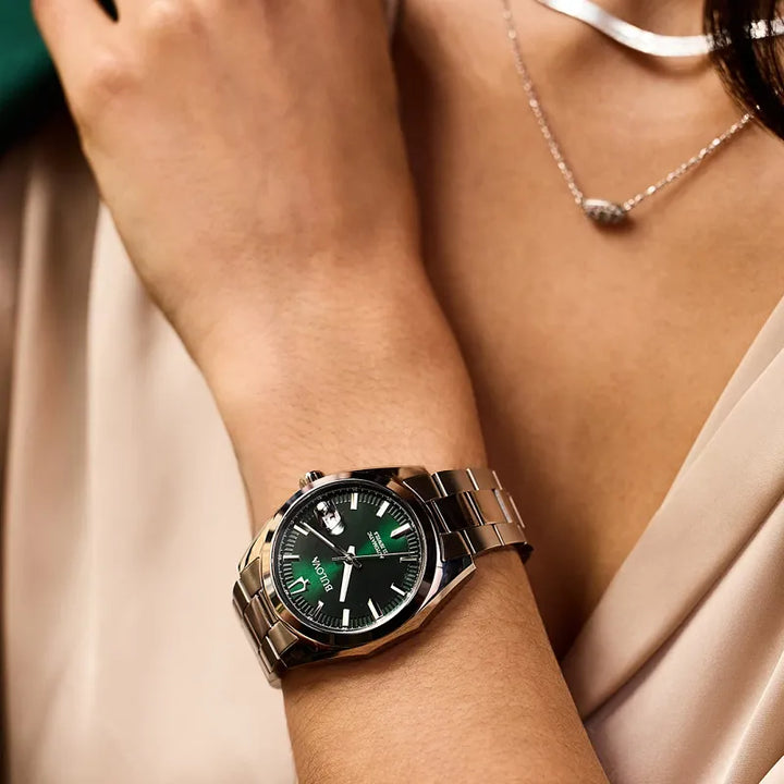 Bulova Surveyor 96B429 watch — case back