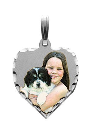 14 Karat Small Heart with Diamond Cut Edge Picture Pendant Charm